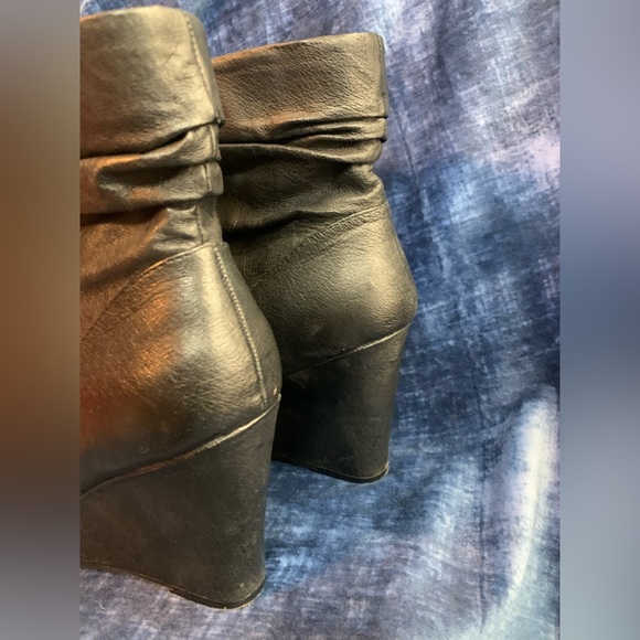 Boots, wedge heel, slouchy Chinese Laundry size 8 - Picture 4 of 8